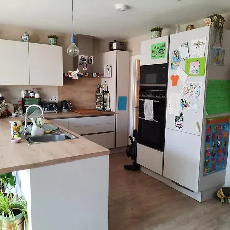 Dom wakacyjny Spacious 2 Bedroom 10 Min To Dublin Airport